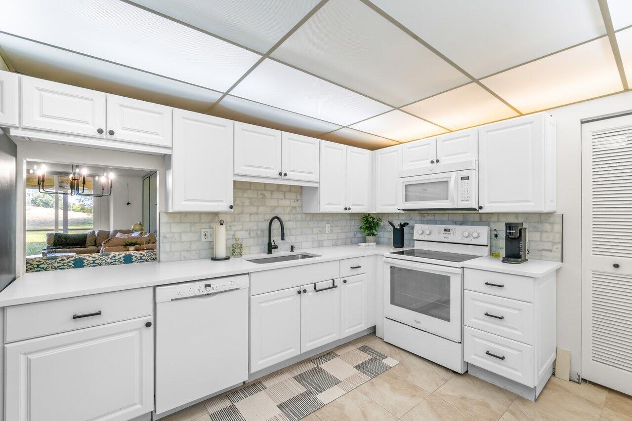 BOCA TEECA CONDO 8 - Residential Lease