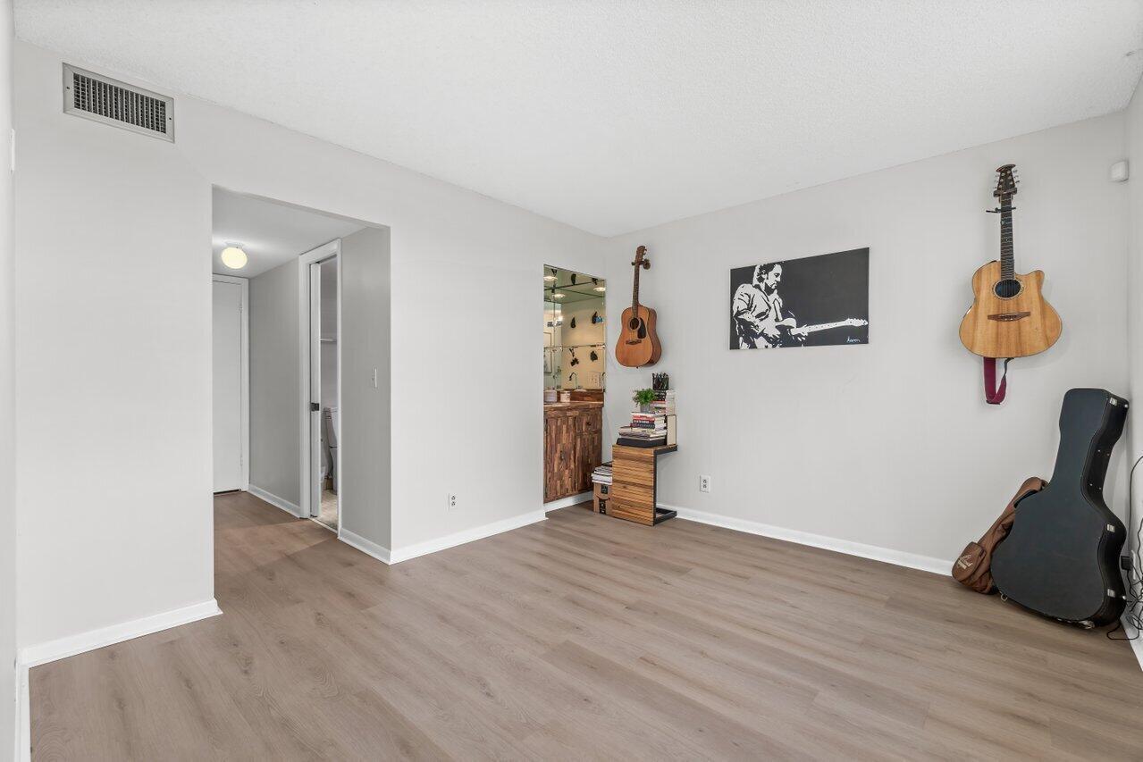 BOCA TEECA CONDO 8 - Residential Lease