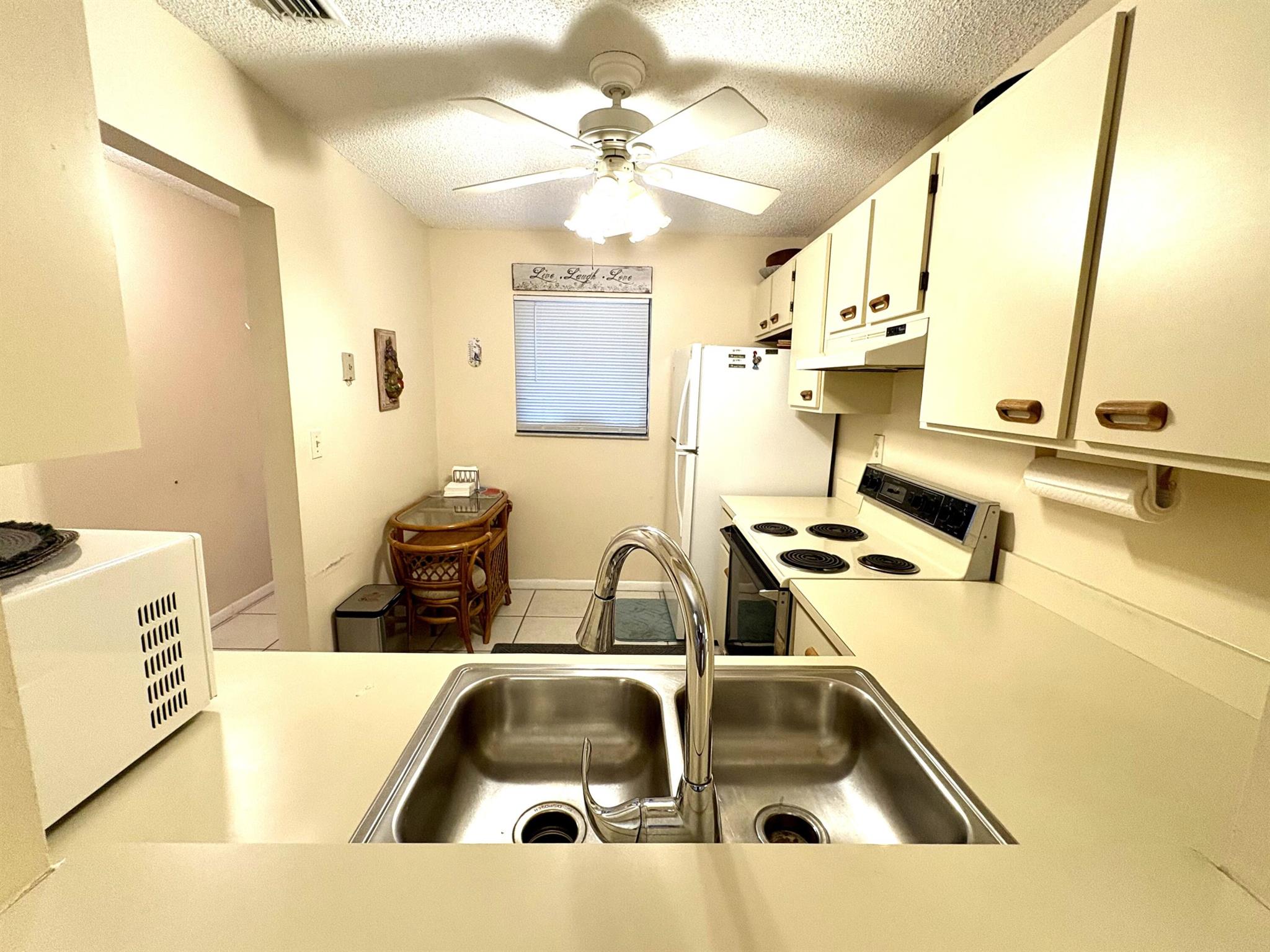 BOCA COVE CONDO - Residential Lease