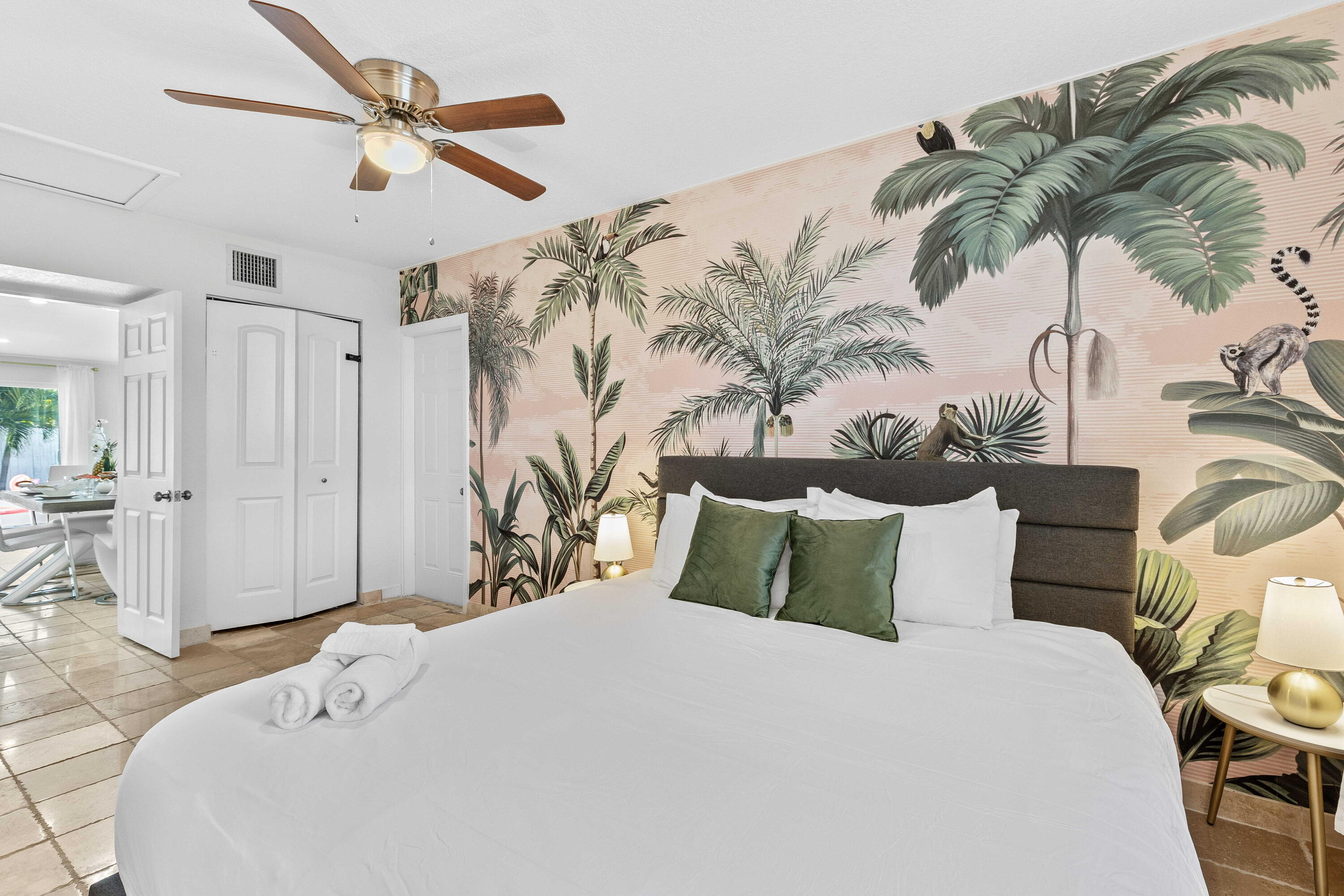 RIVERSIDE PARK - Residential