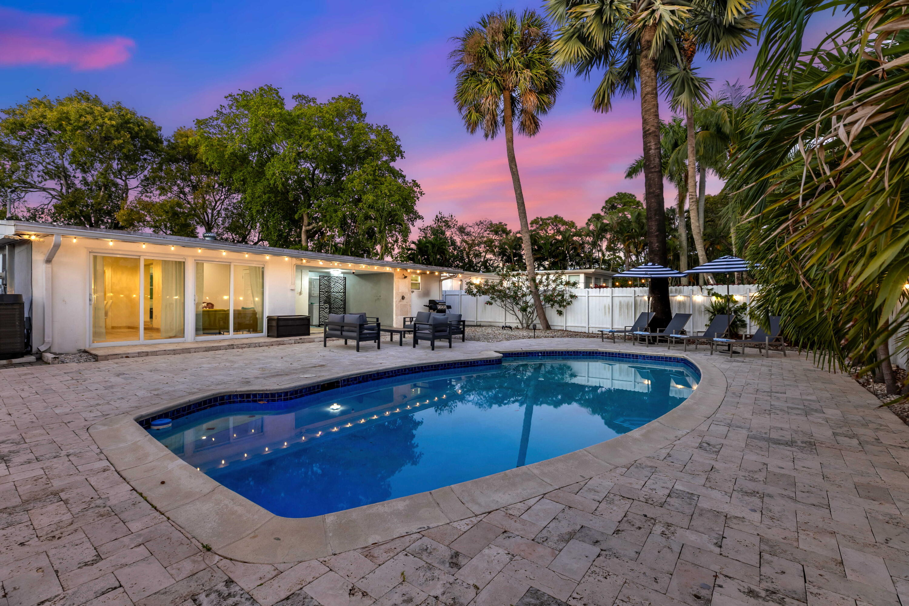 RIVERSIDE PARK - Residential