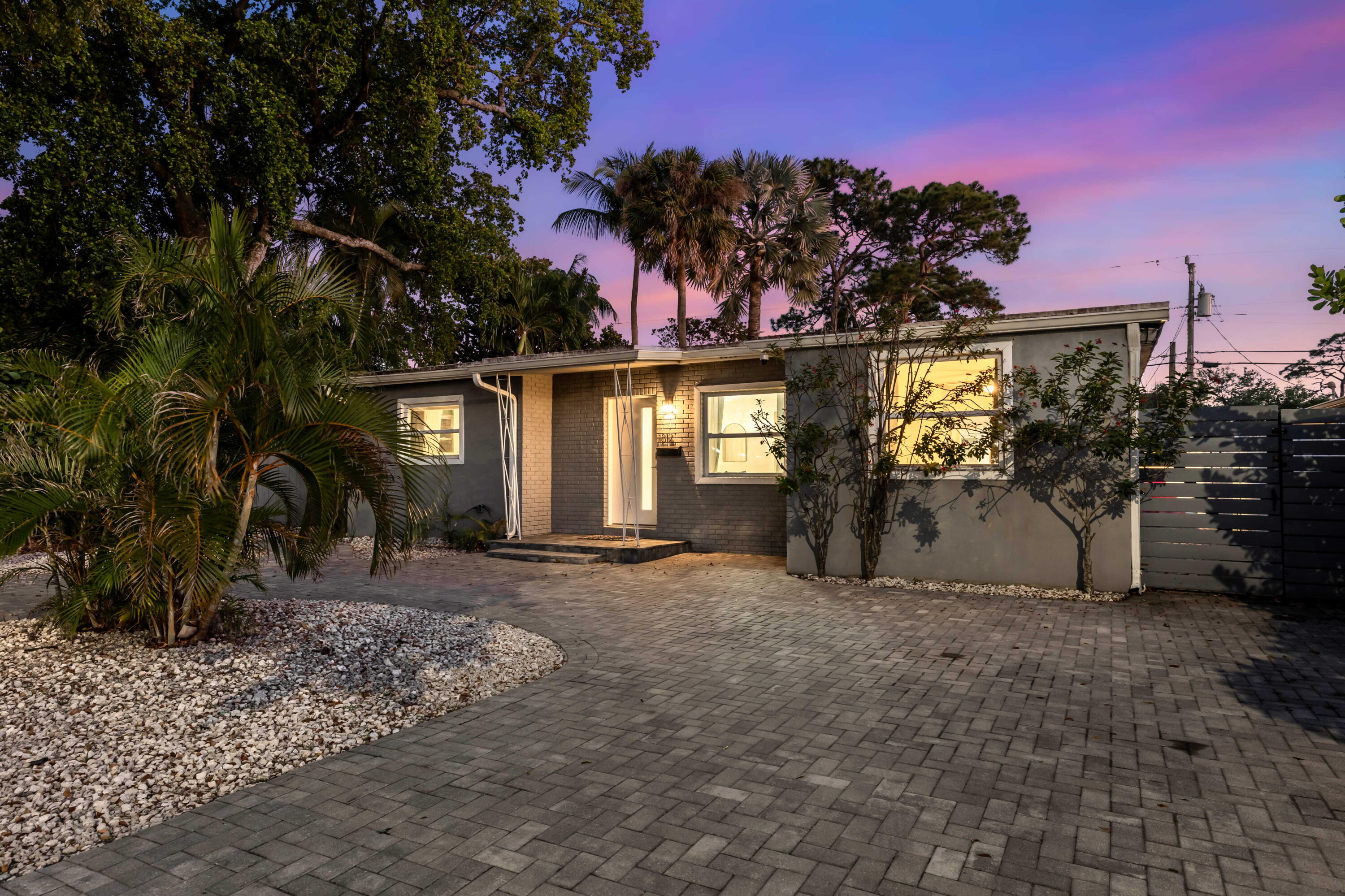 RIVERSIDE PARK - Residential