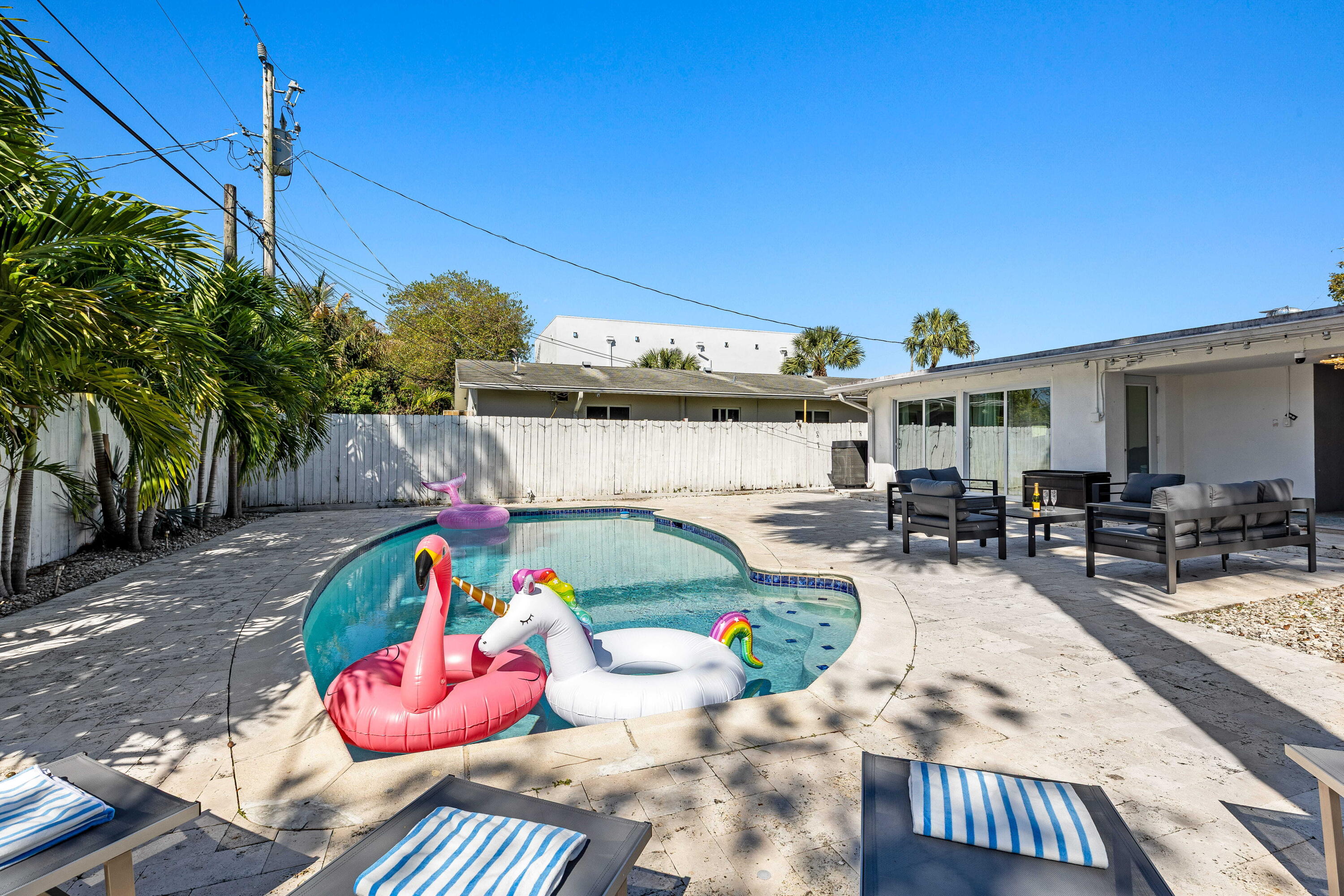 RIVERSIDE PARK - Residential