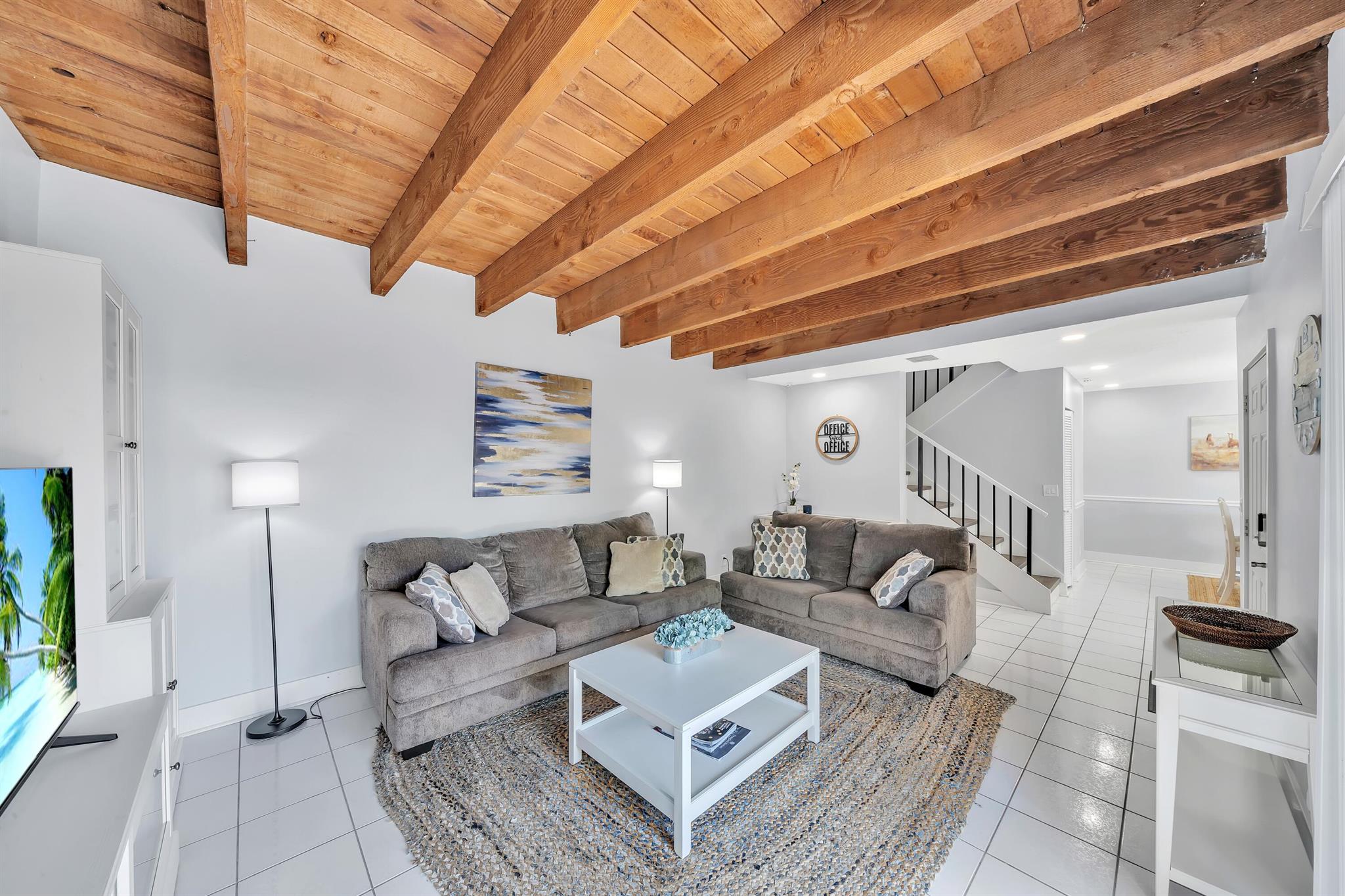 1630 Shaker Circle