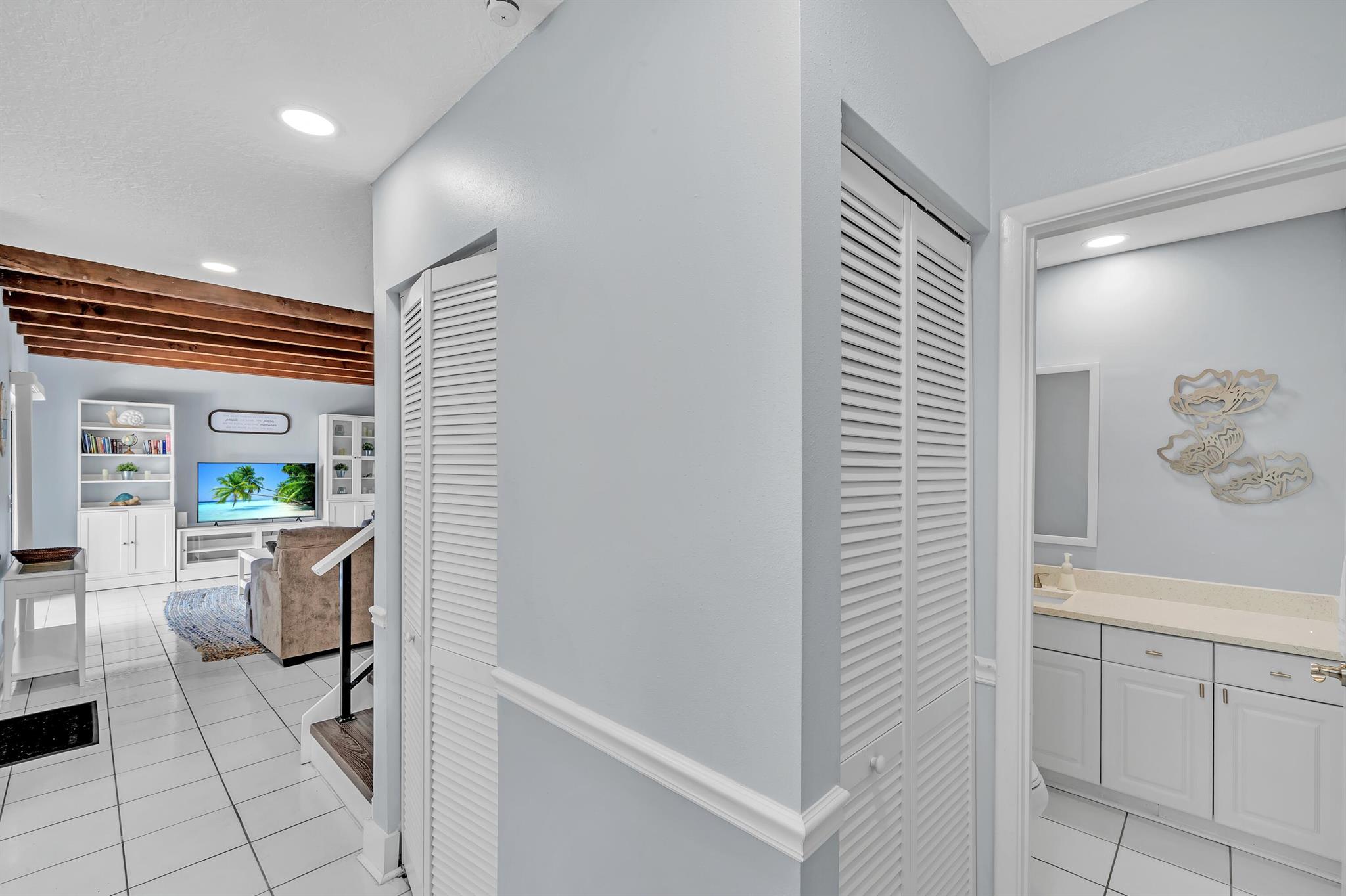 1630 Shaker Circle