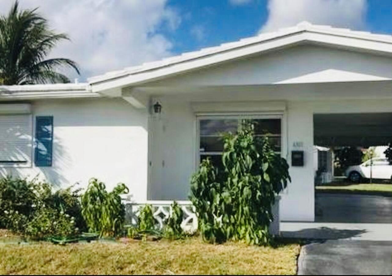 4301 NW 1st Terrace
