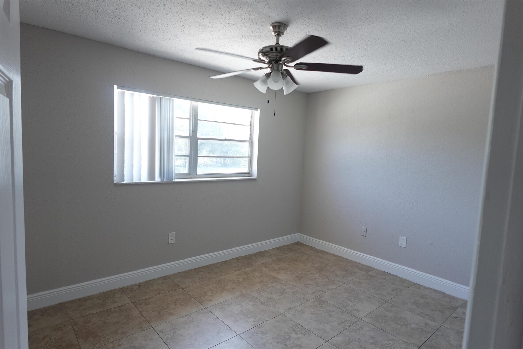 650 SW 2nd Avenue 2520