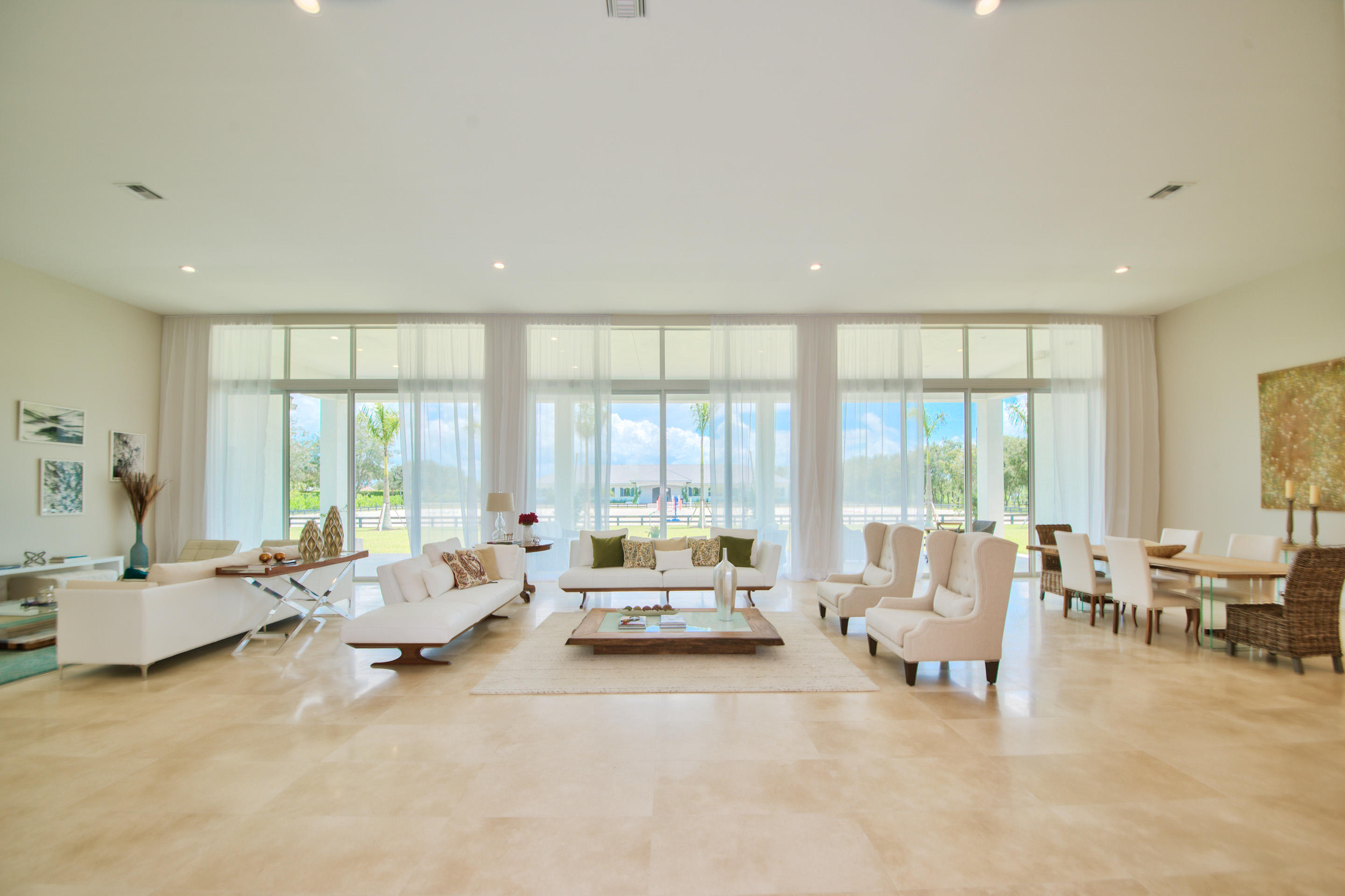 PALM BEACH POINT - Residential