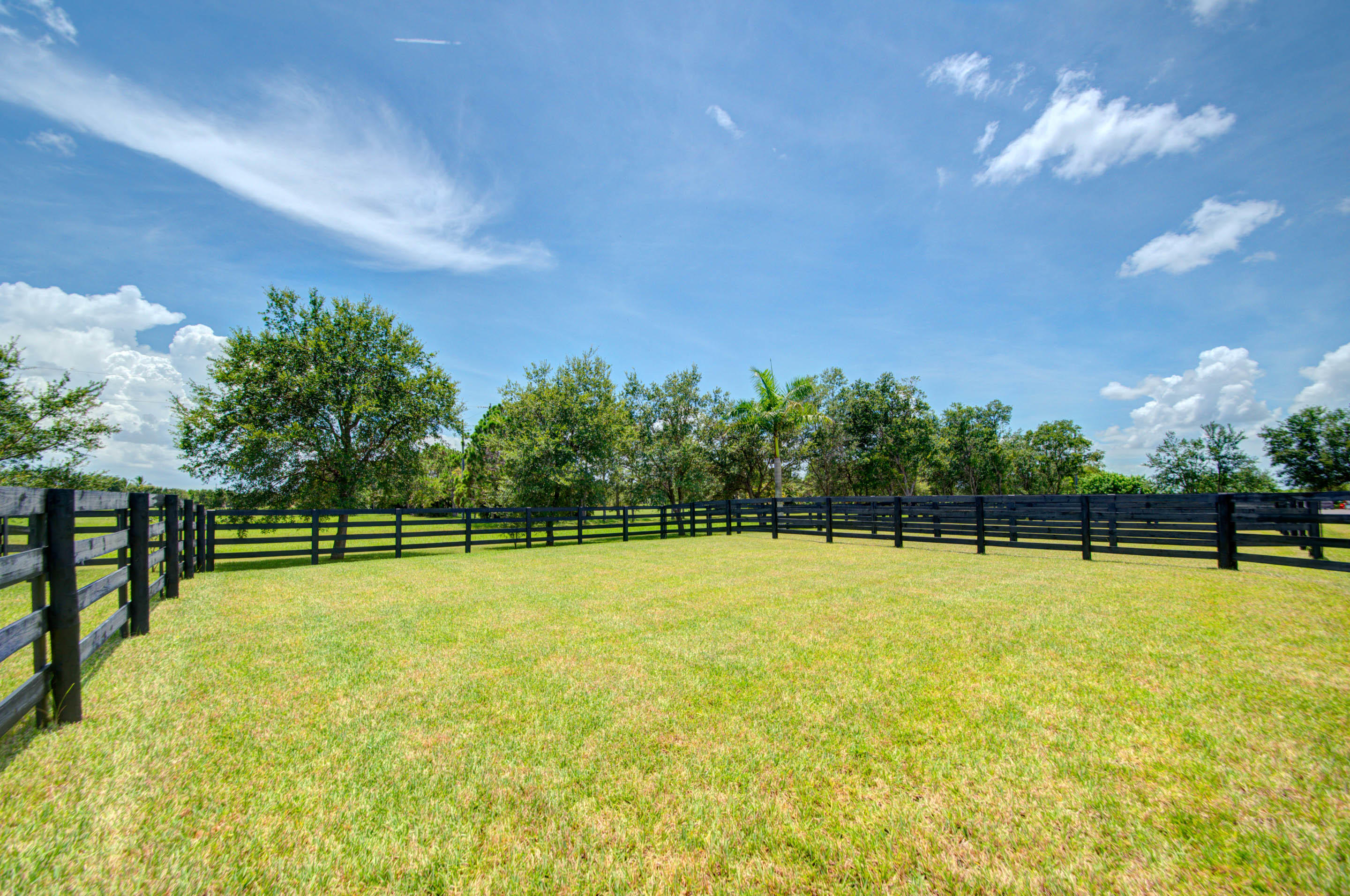 PALM BEACH POINT - Residential