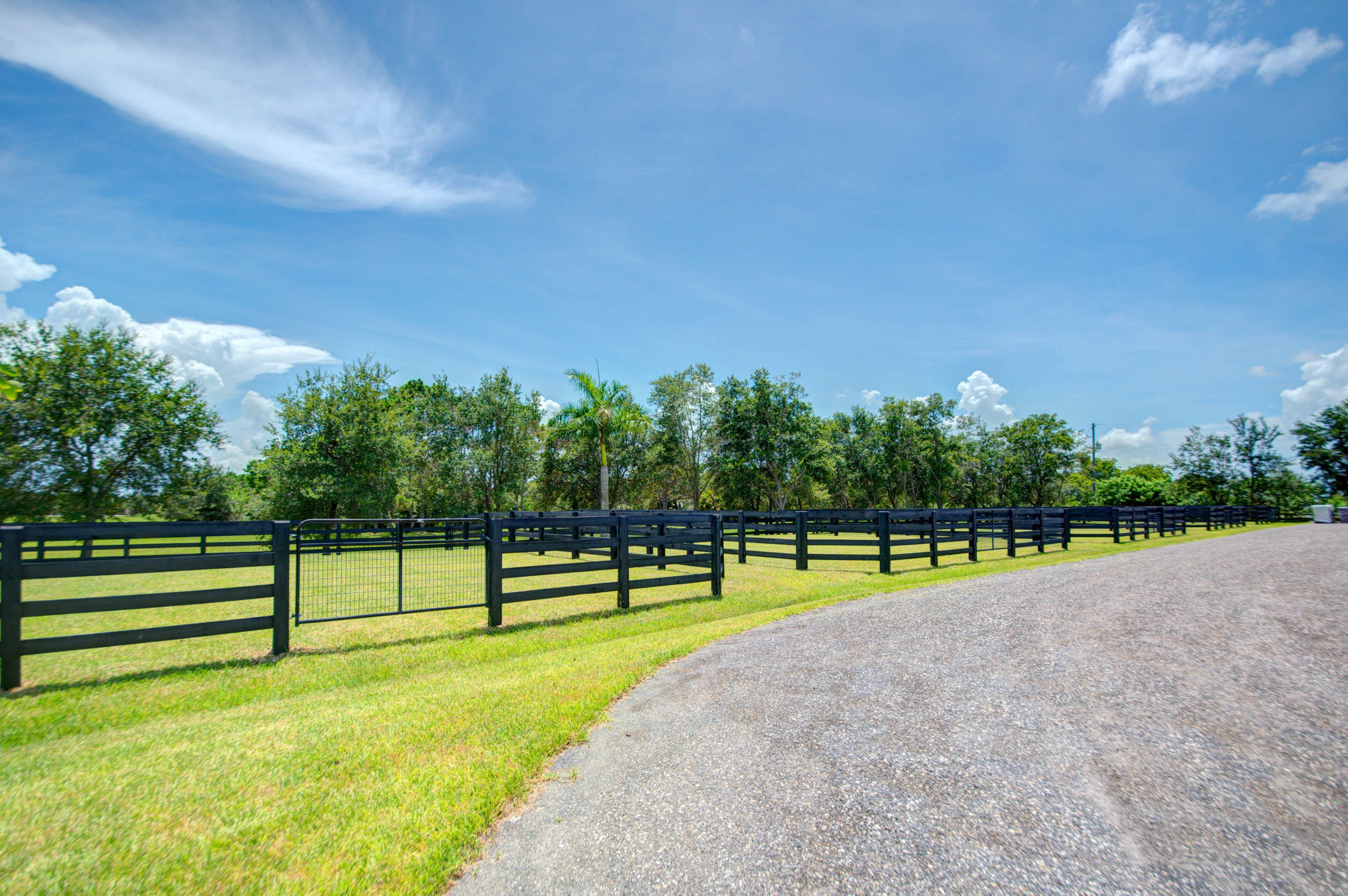 PALM BEACH POINT - Residential
