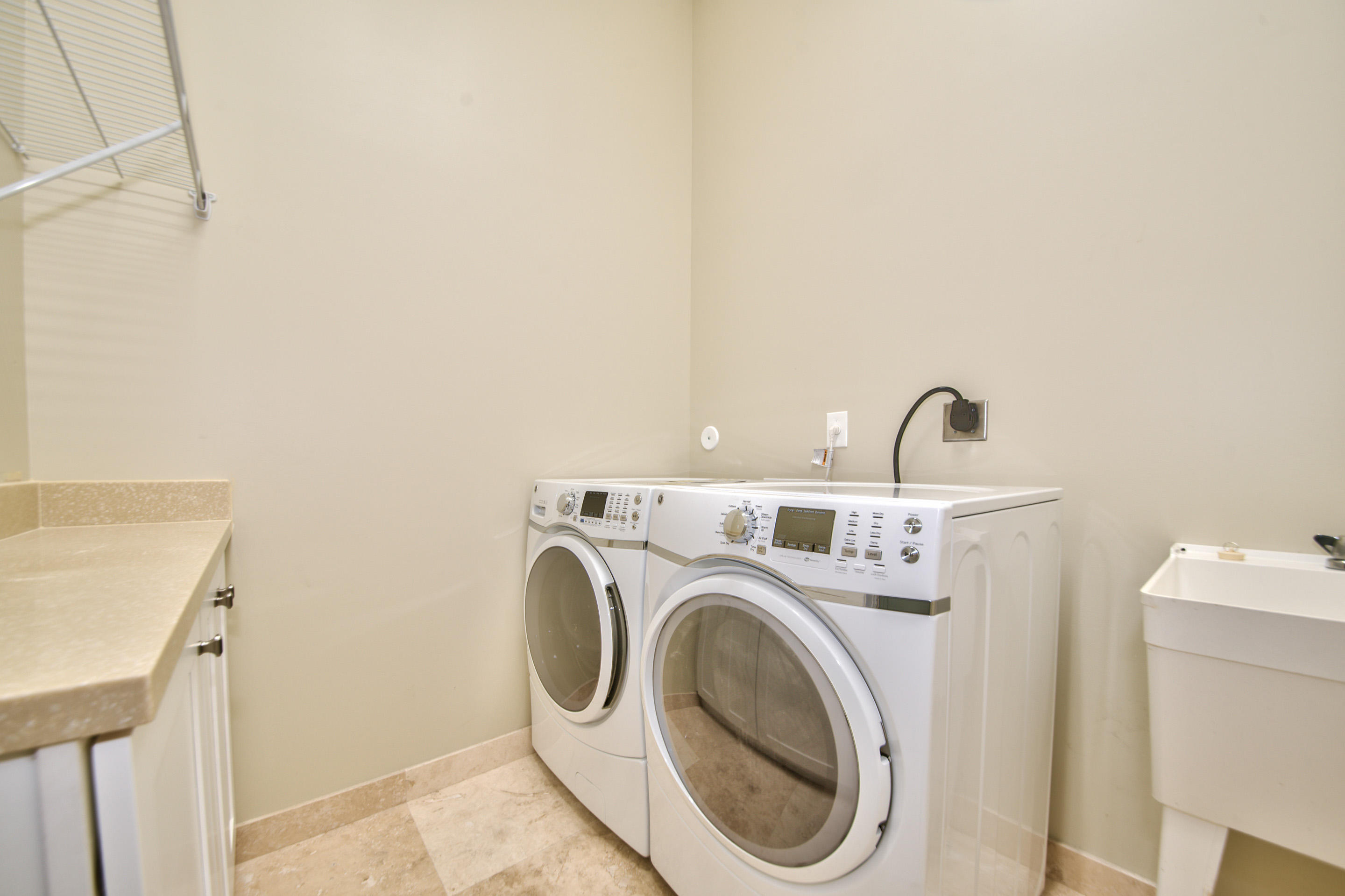 PALM BEACH POINT - Residential