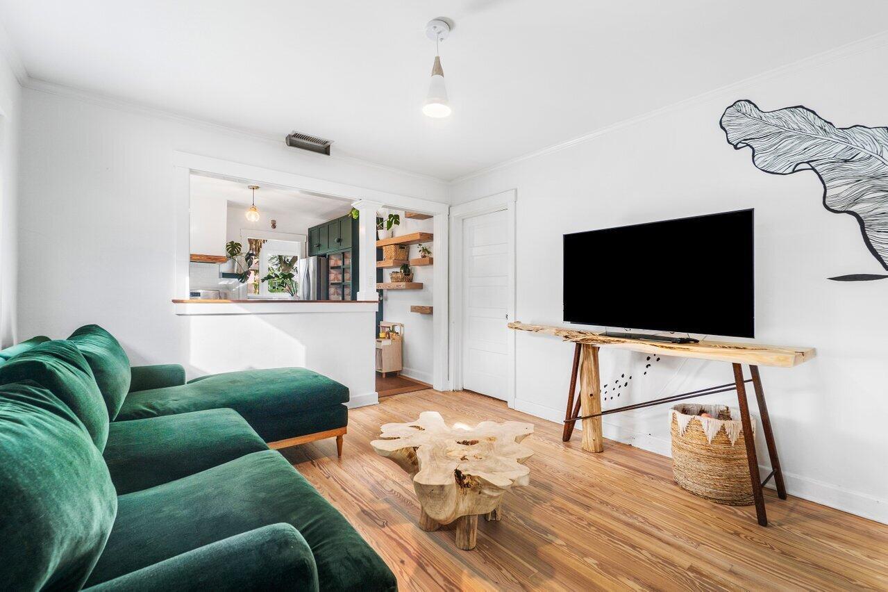 SEMINOLE HEIGHTS - Residential Income