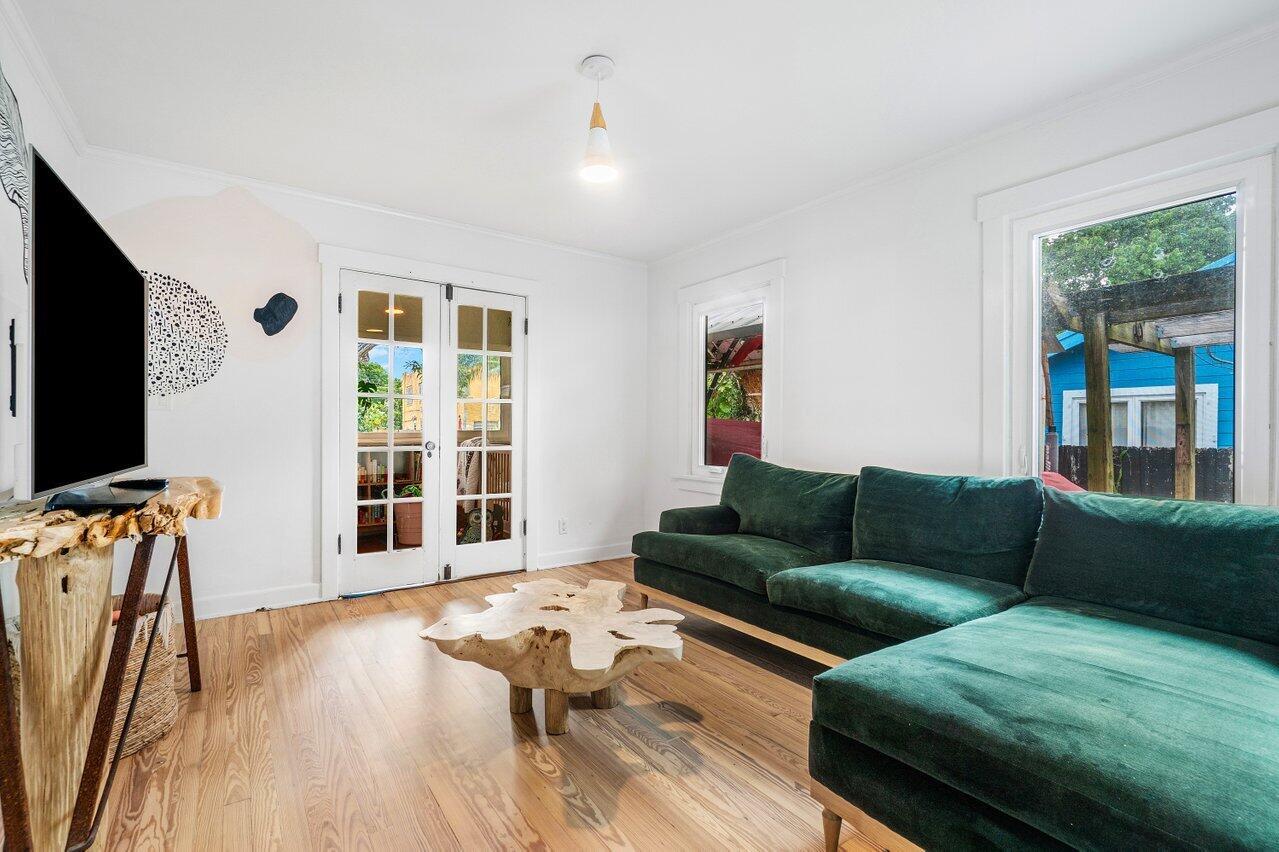 SEMINOLE HEIGHTS - Residential Income