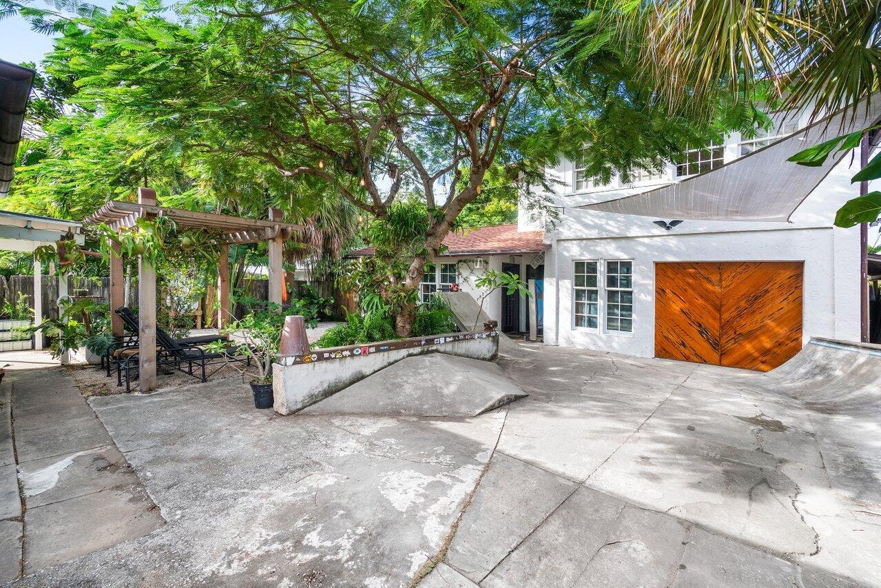 SEMINOLE HEIGHTS - Residential Income