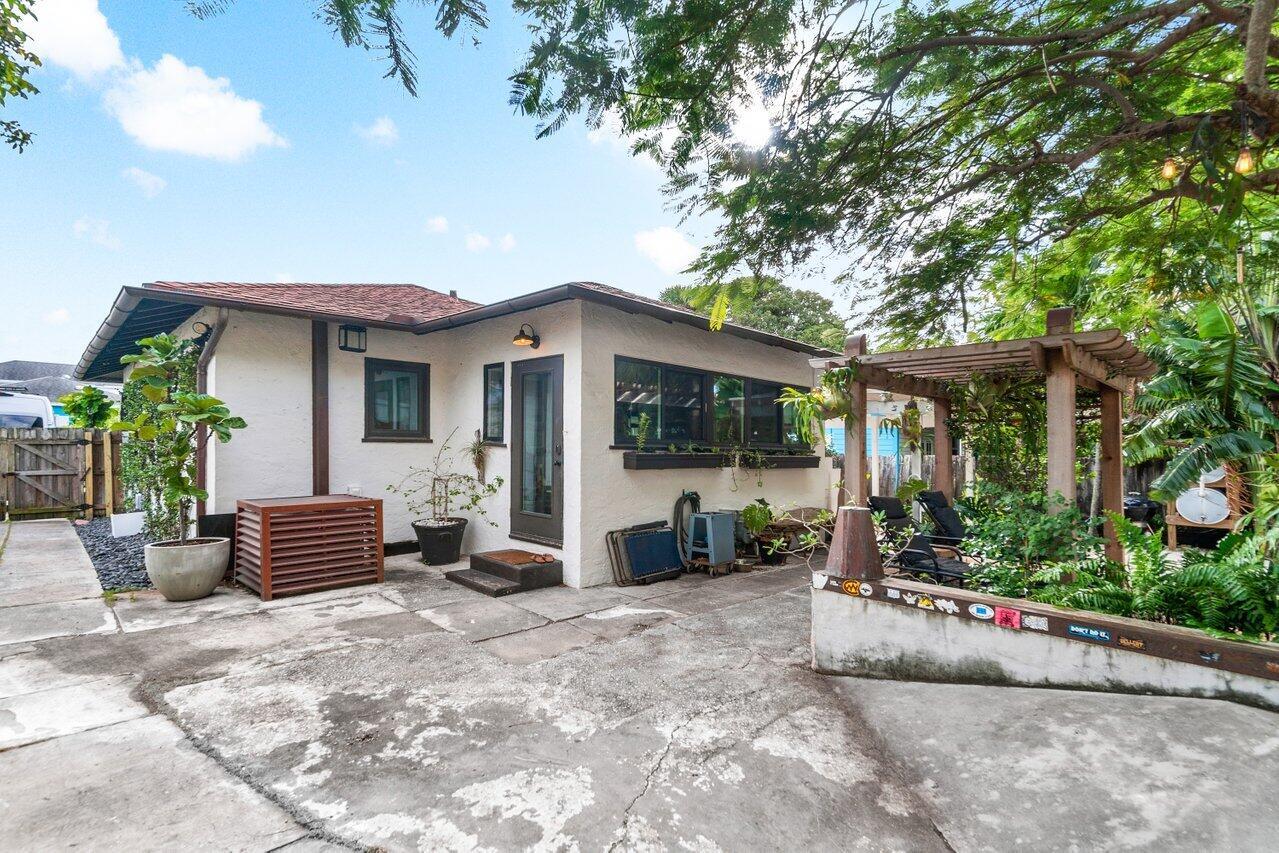 SEMINOLE HEIGHTS - Residential Income