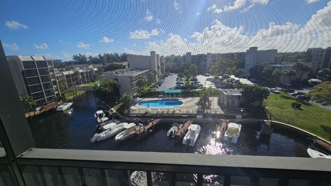 4 Royal Palm Way 6050