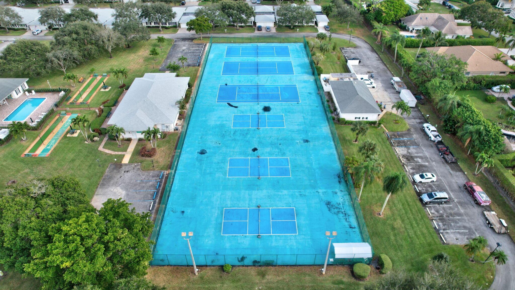 LIMETREE CONDO - Residential