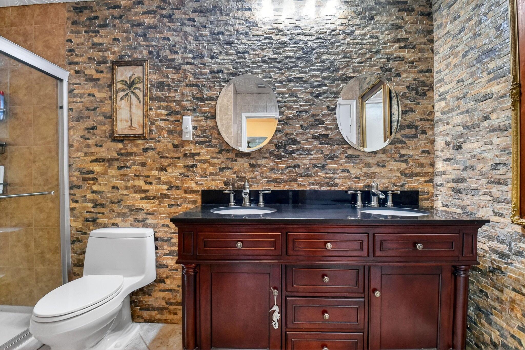 LIMETREE CONDO - Residential