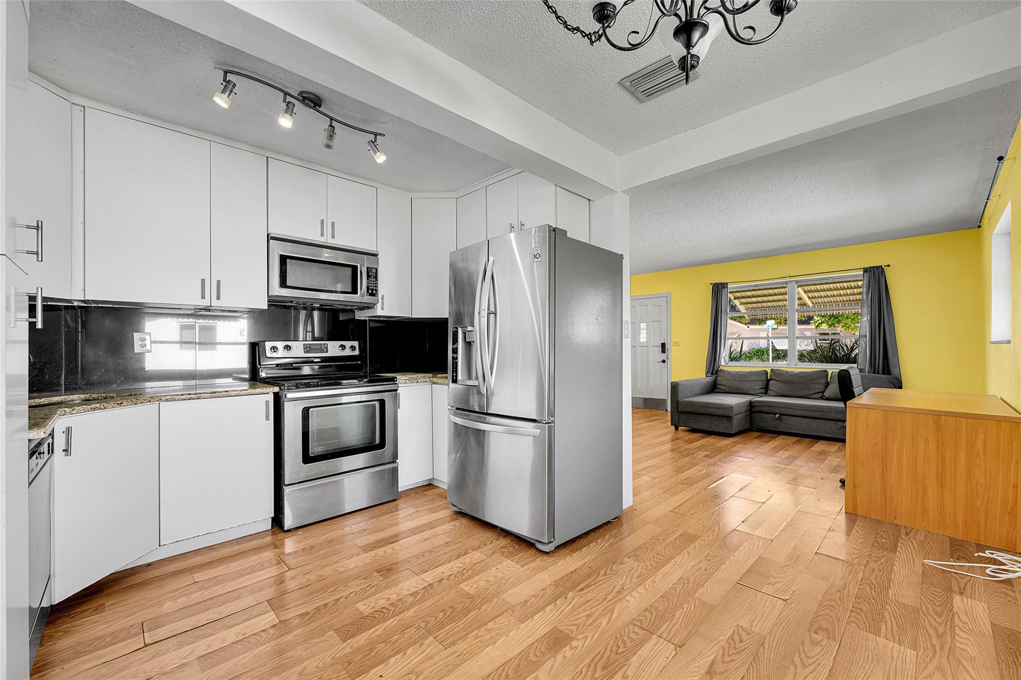 TAMARAC LAKES SOUTH - Residential