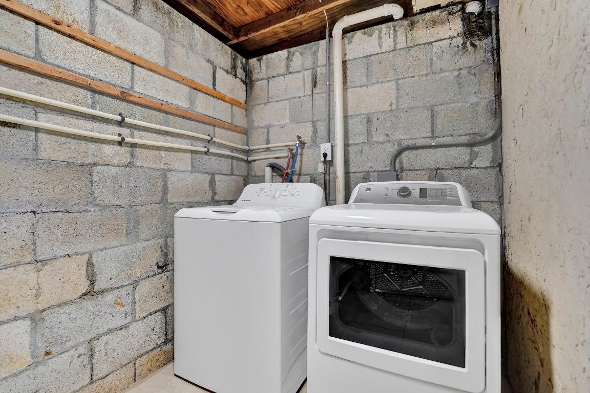 TOURIST NOOK DELRAY - Residential Lease