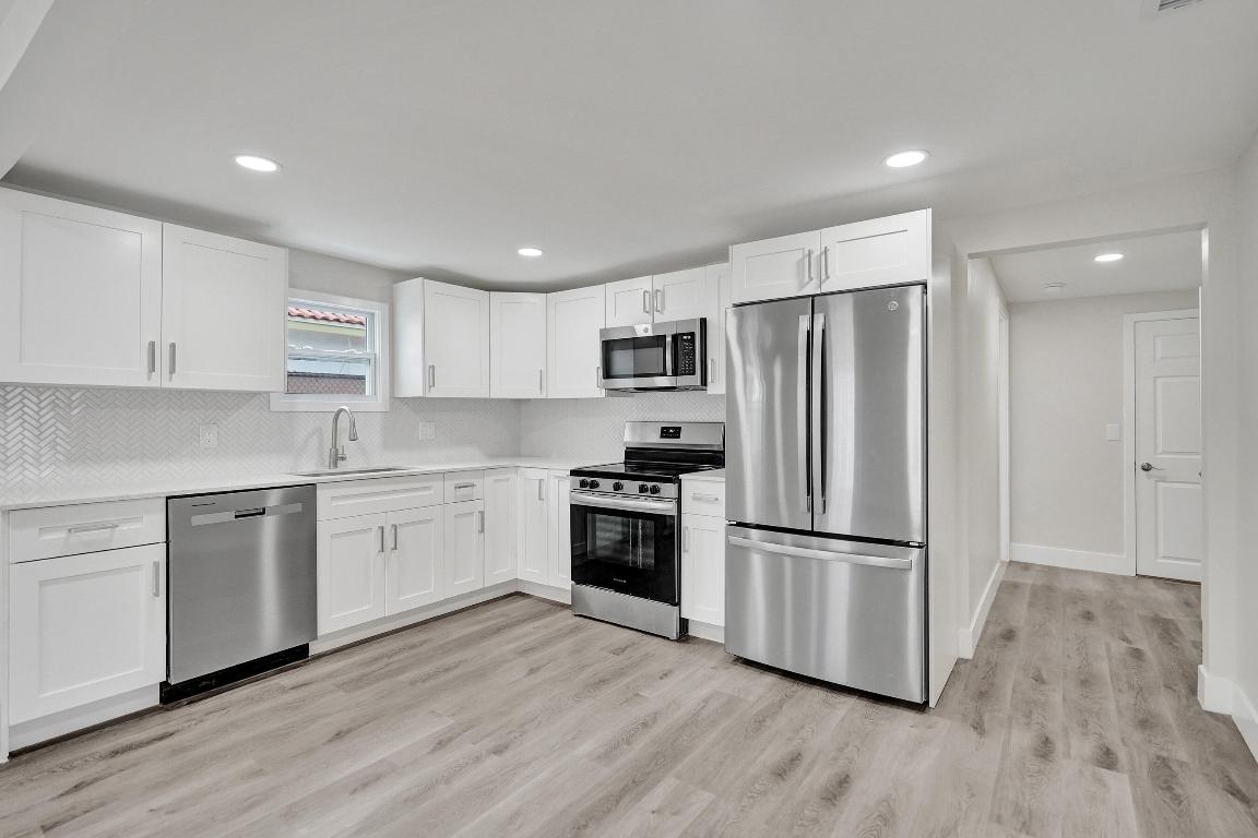 TOURIST NOOK DELRAY - Residential Lease