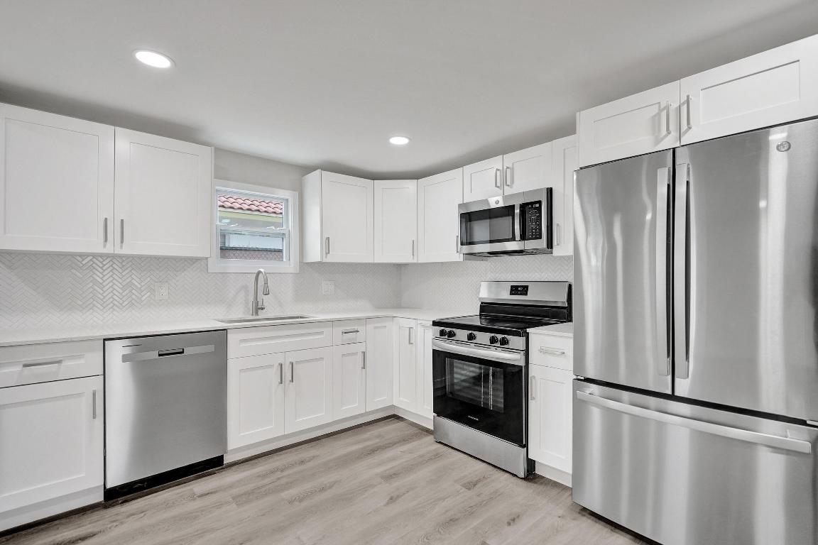 TOURIST NOOK DELRAY - Residential Lease