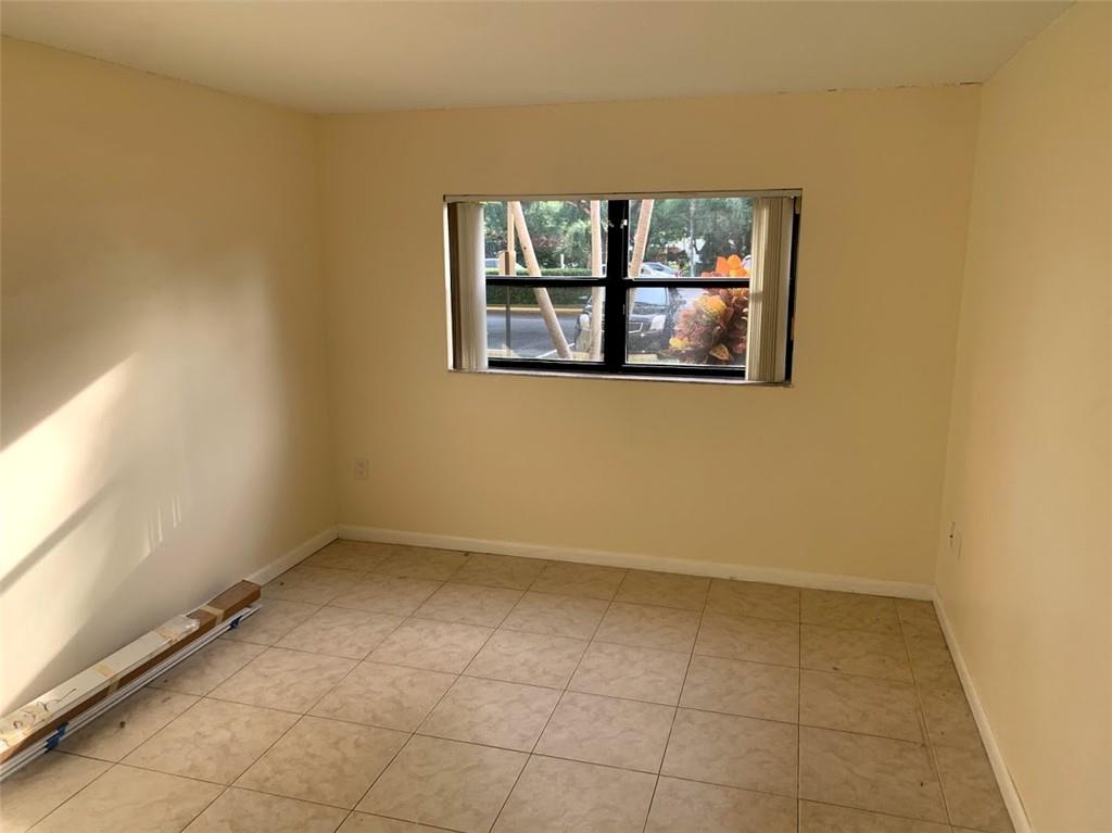 TENNIS CLUB II - Residential