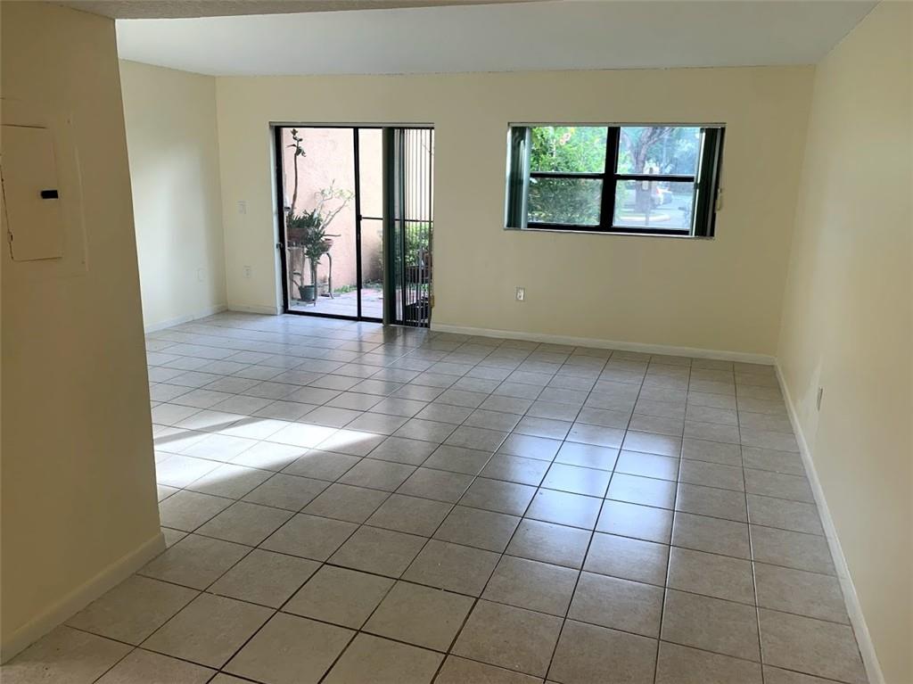 TENNIS CLUB II - Residential