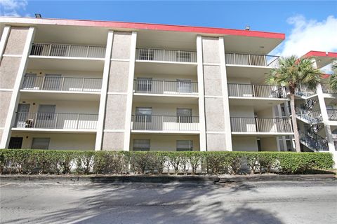 A home in Lauderdale Lakes