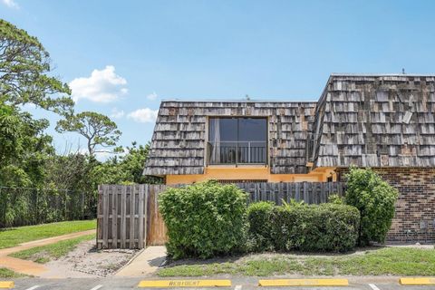 1660 Forest Lakes Circle D West Palm Beach FL 33406