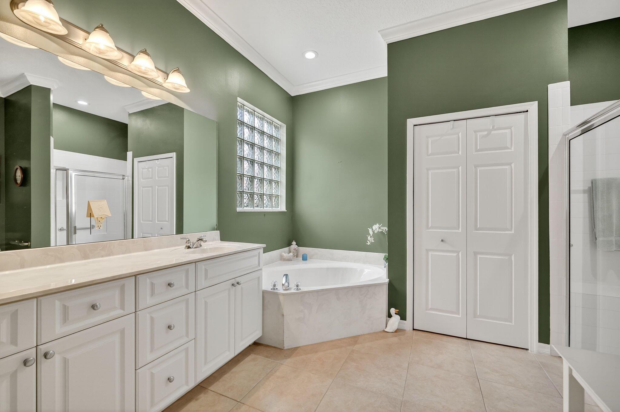 OCEAN VILLAGE - Residential