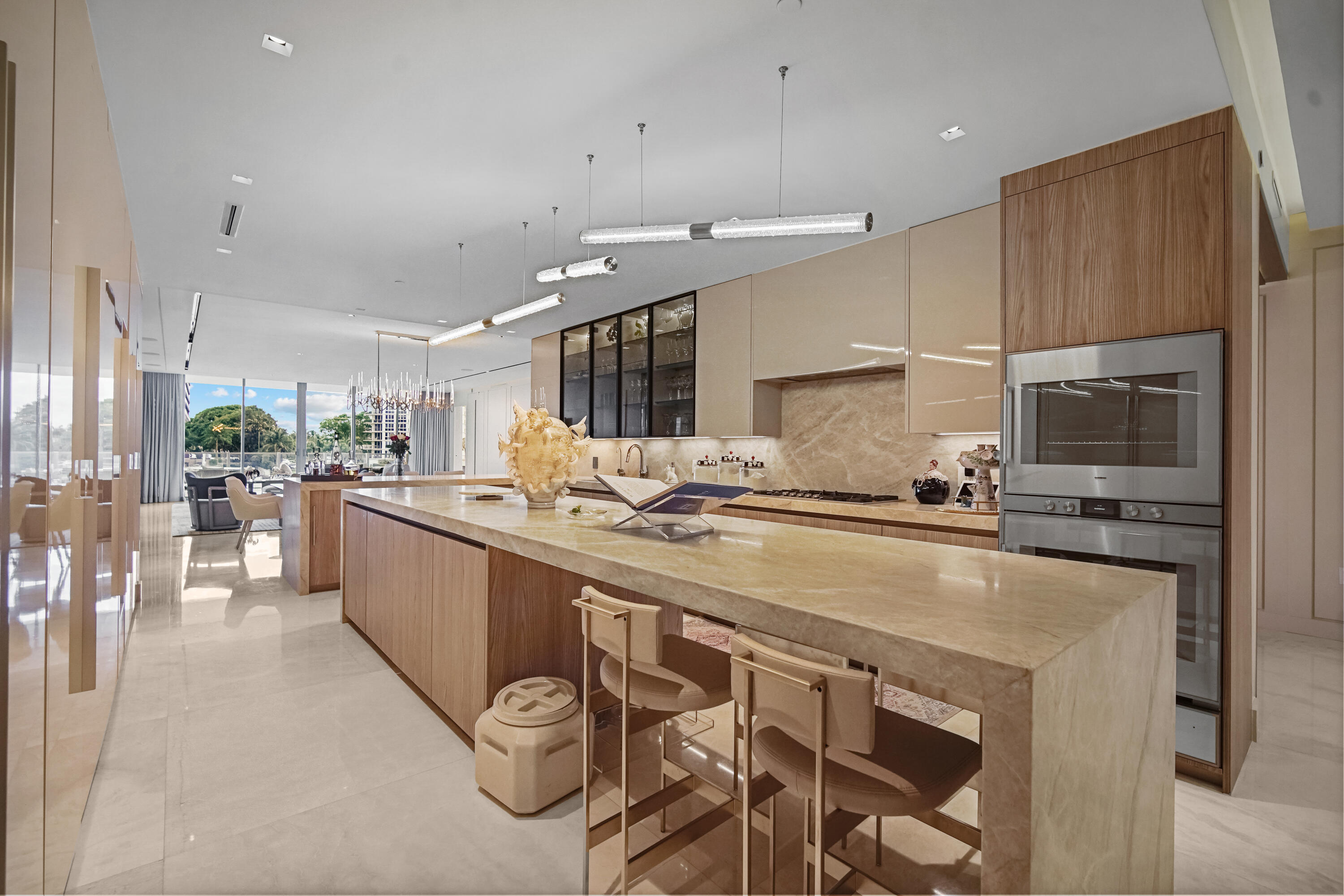 725 S Ocean Boulevard 206