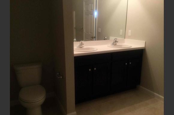 PORT ST LUCIE SECTION 8 - Residential Lease