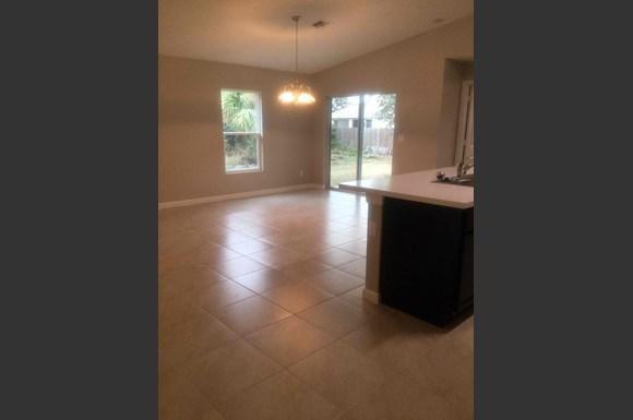 PORT ST LUCIE SECTION 8 - Residential Lease