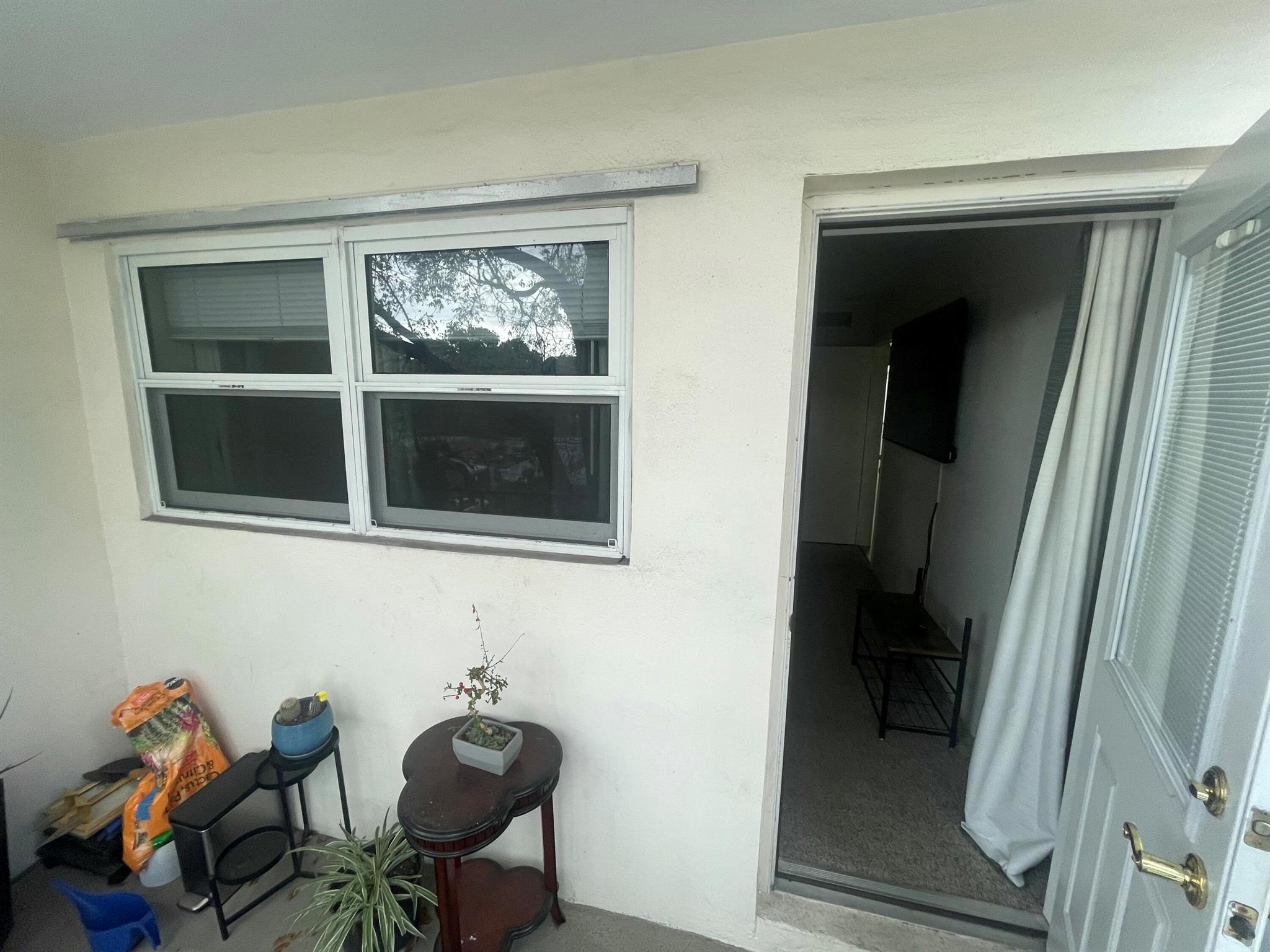 1855 Plunkett Street 304