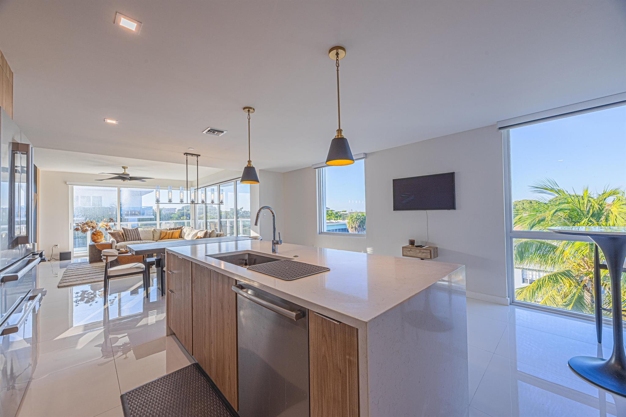 ALORA LUXURY CONDO - Residential Lease