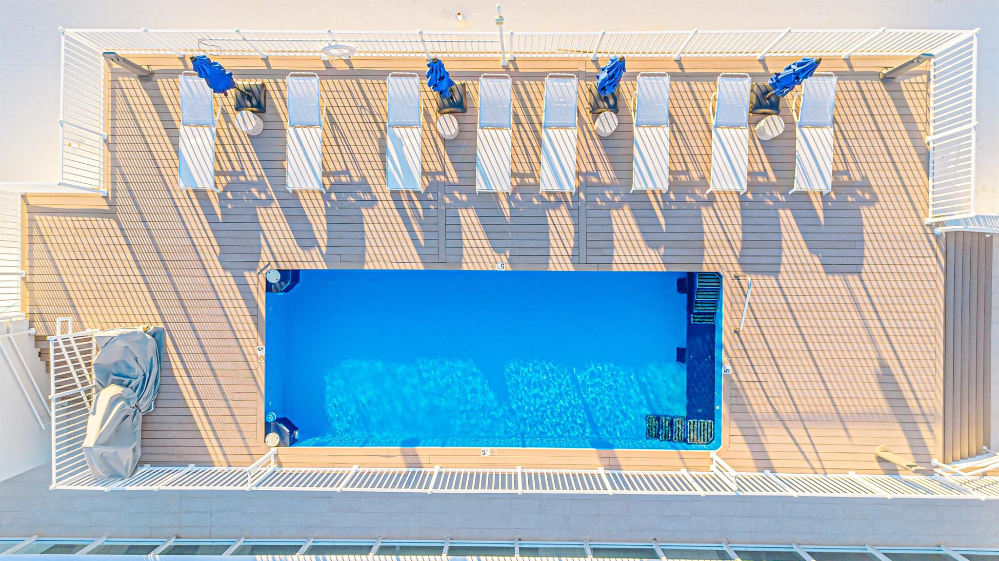 ALORA LUXURY CONDO - Residential Lease