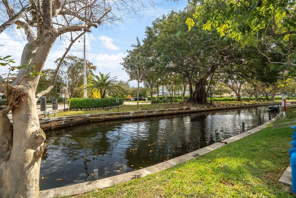 Photo of 1000 River Reach Drive #212, Fort Lauderdale, FL 33315 (MLS # F10552821)