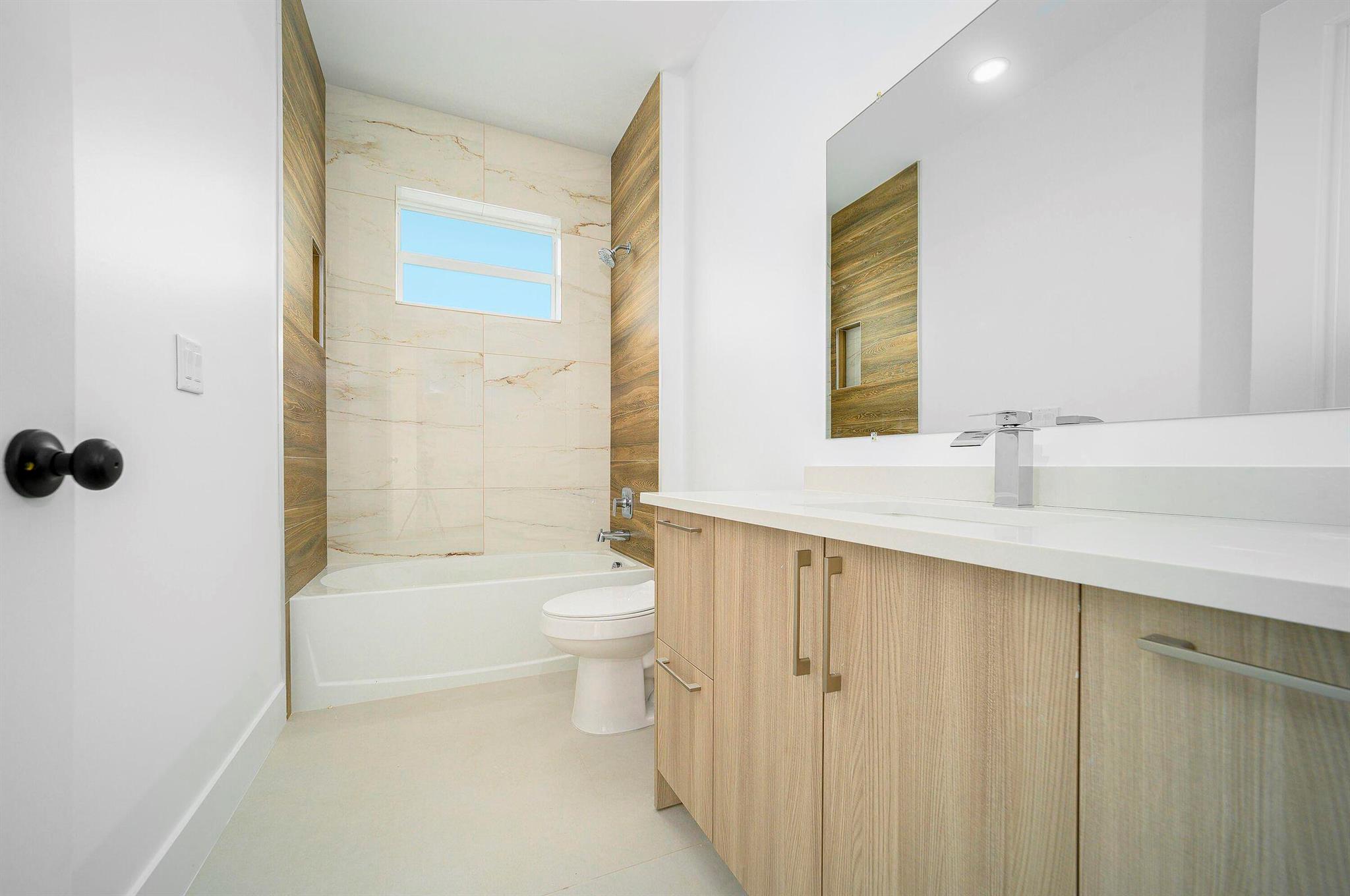 PCH 082 4444 0020 - Residential Lease