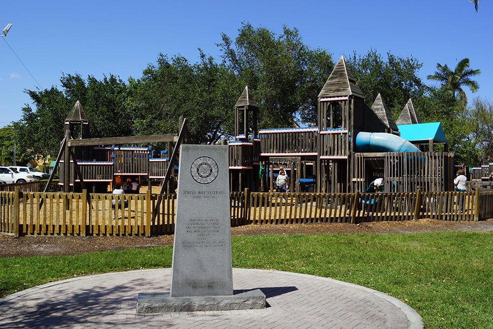 LAGO DEL REY CONDO - Residential Lease