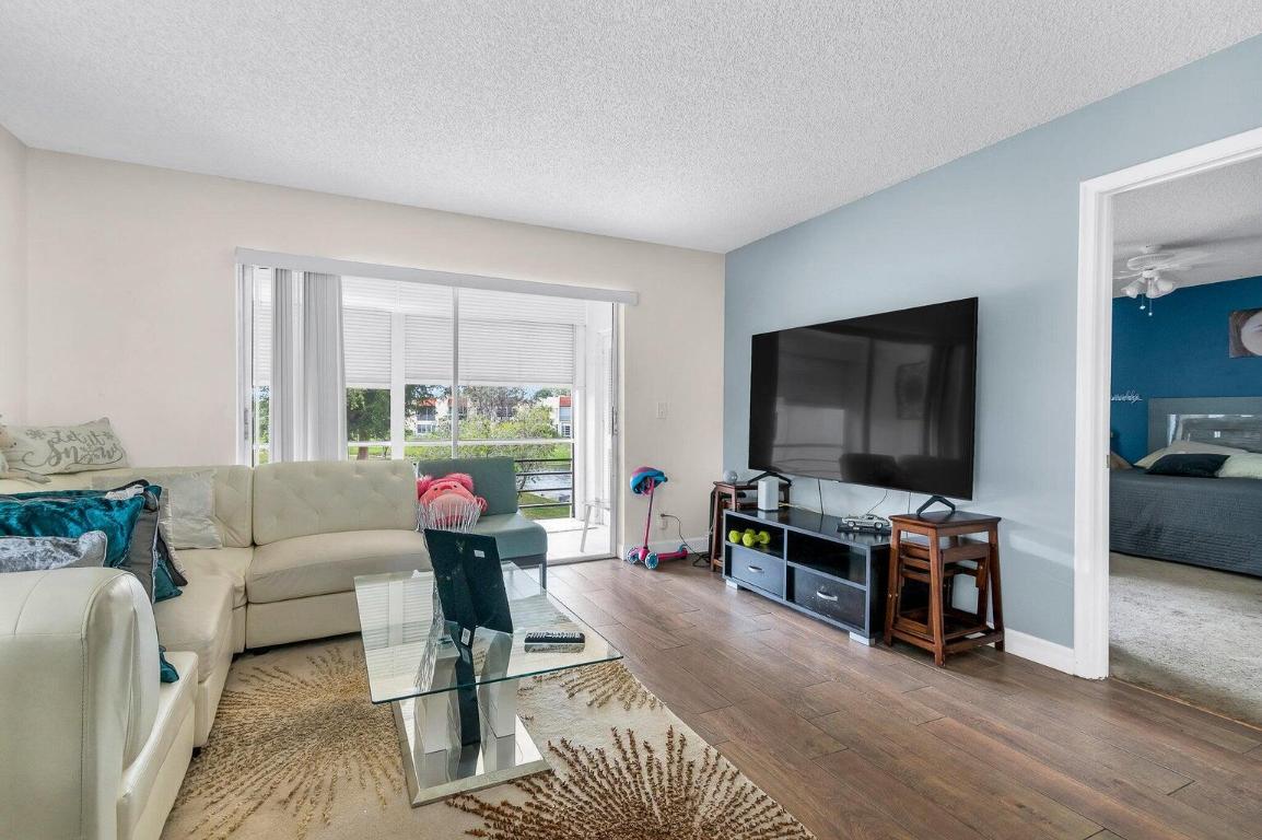 LAGO DEL REY CONDO - Residential Lease