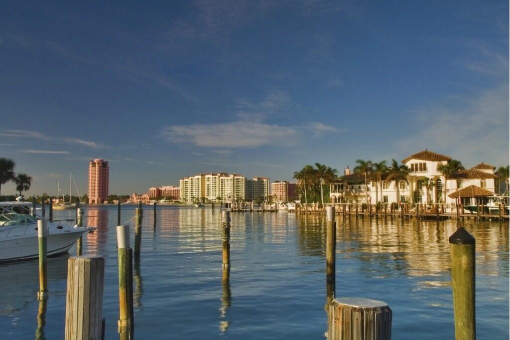 LAGO DEL REY CONDO - Residential Lease
