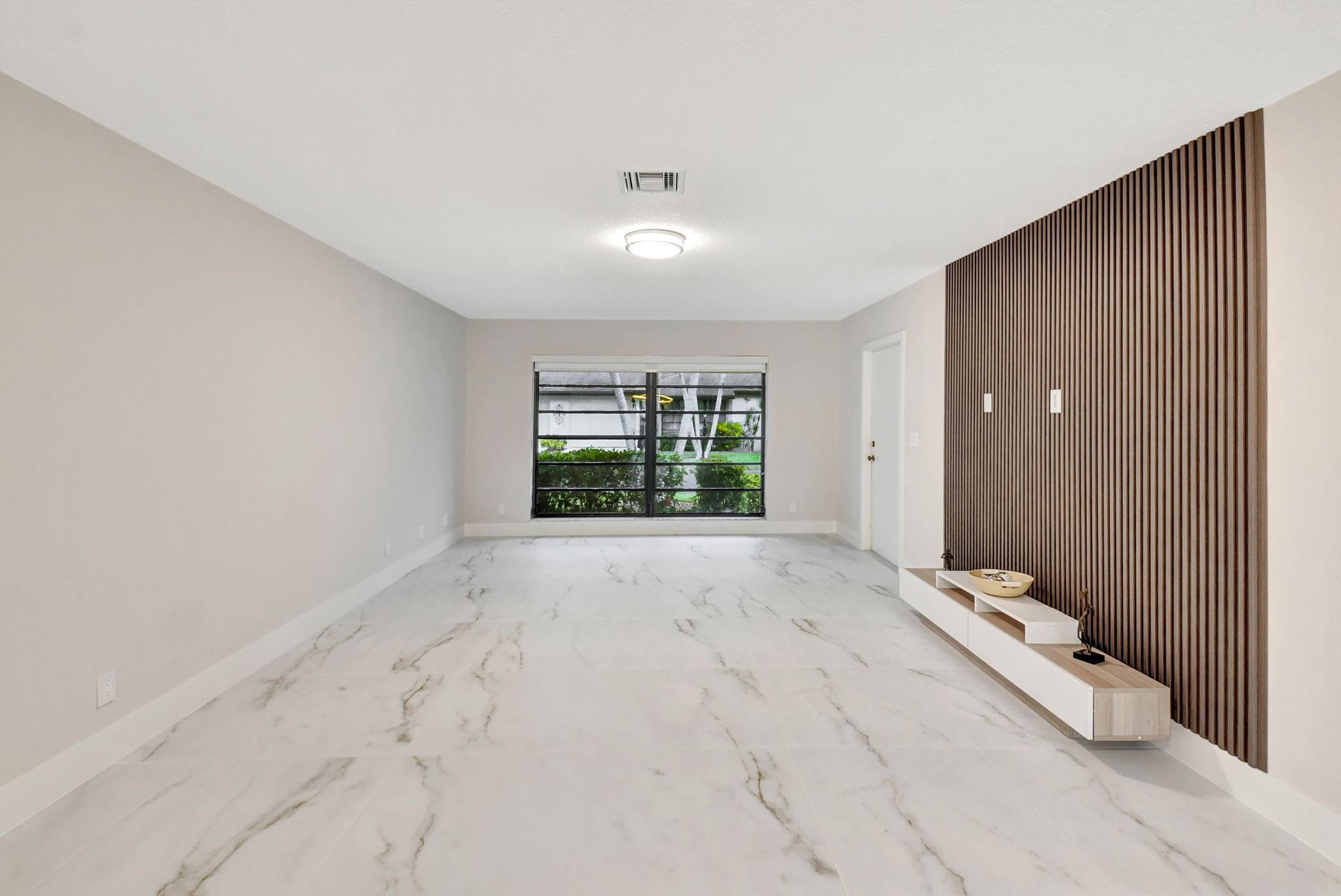 4724 Greentree Cir 4724