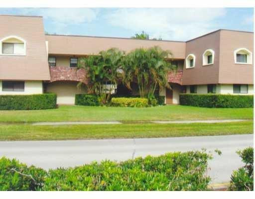 Centre Hill Courts - Residential