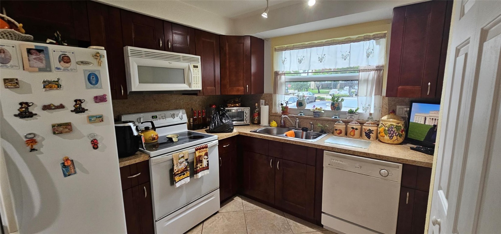 Sunrise Lakes Phase 3 - Residential