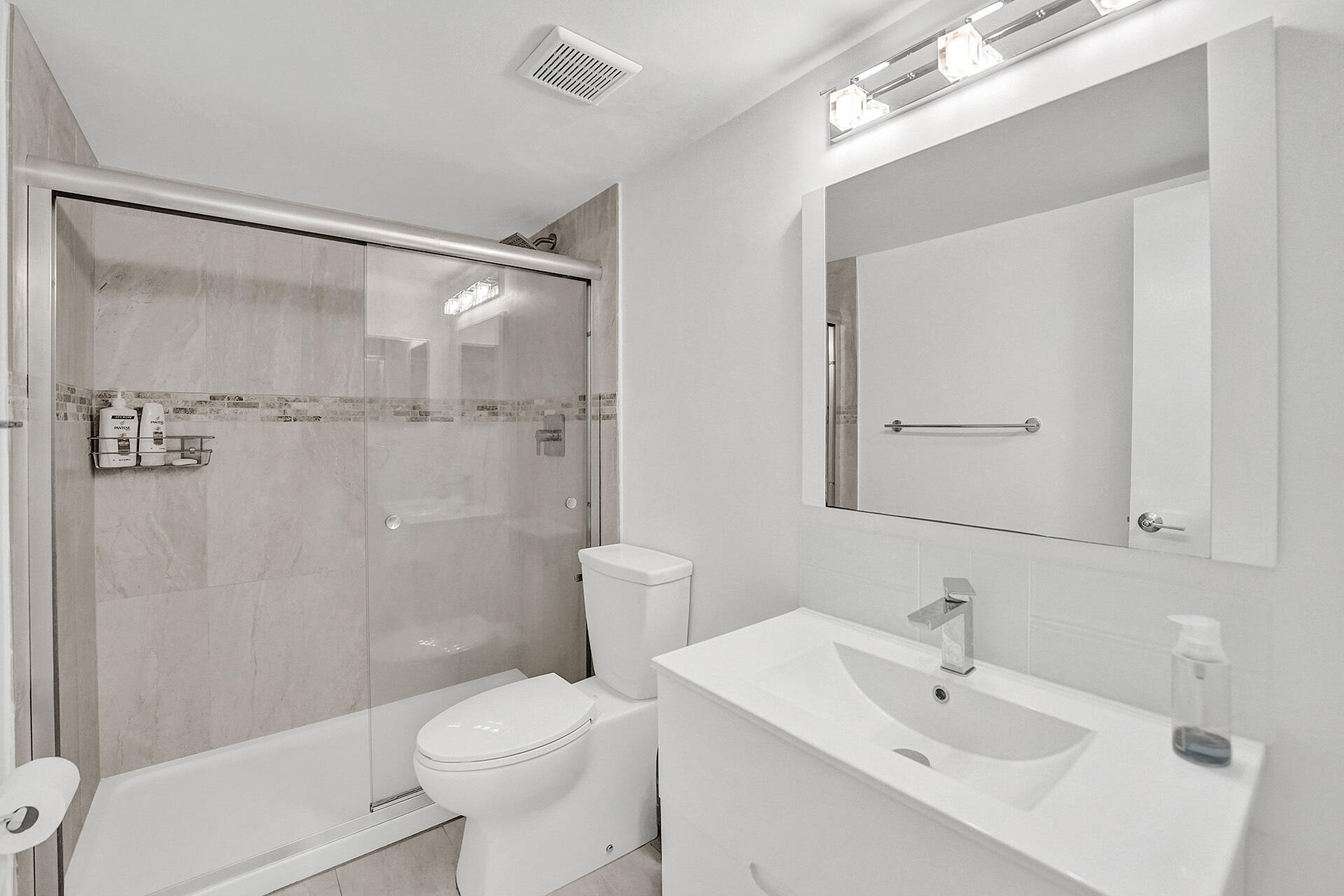 LAVERS DELRAY RACQUET CLUB CONDO - Residential Lease