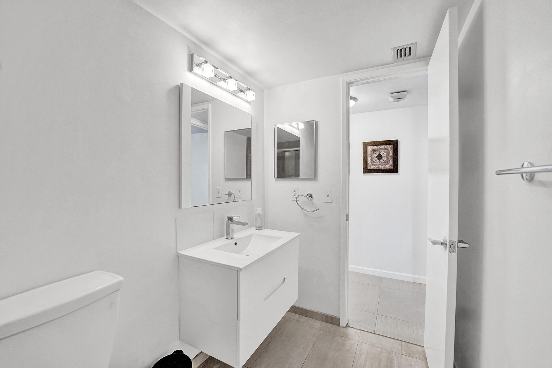 LAVERS DELRAY RACQUET CLUB CONDO - Residential Lease