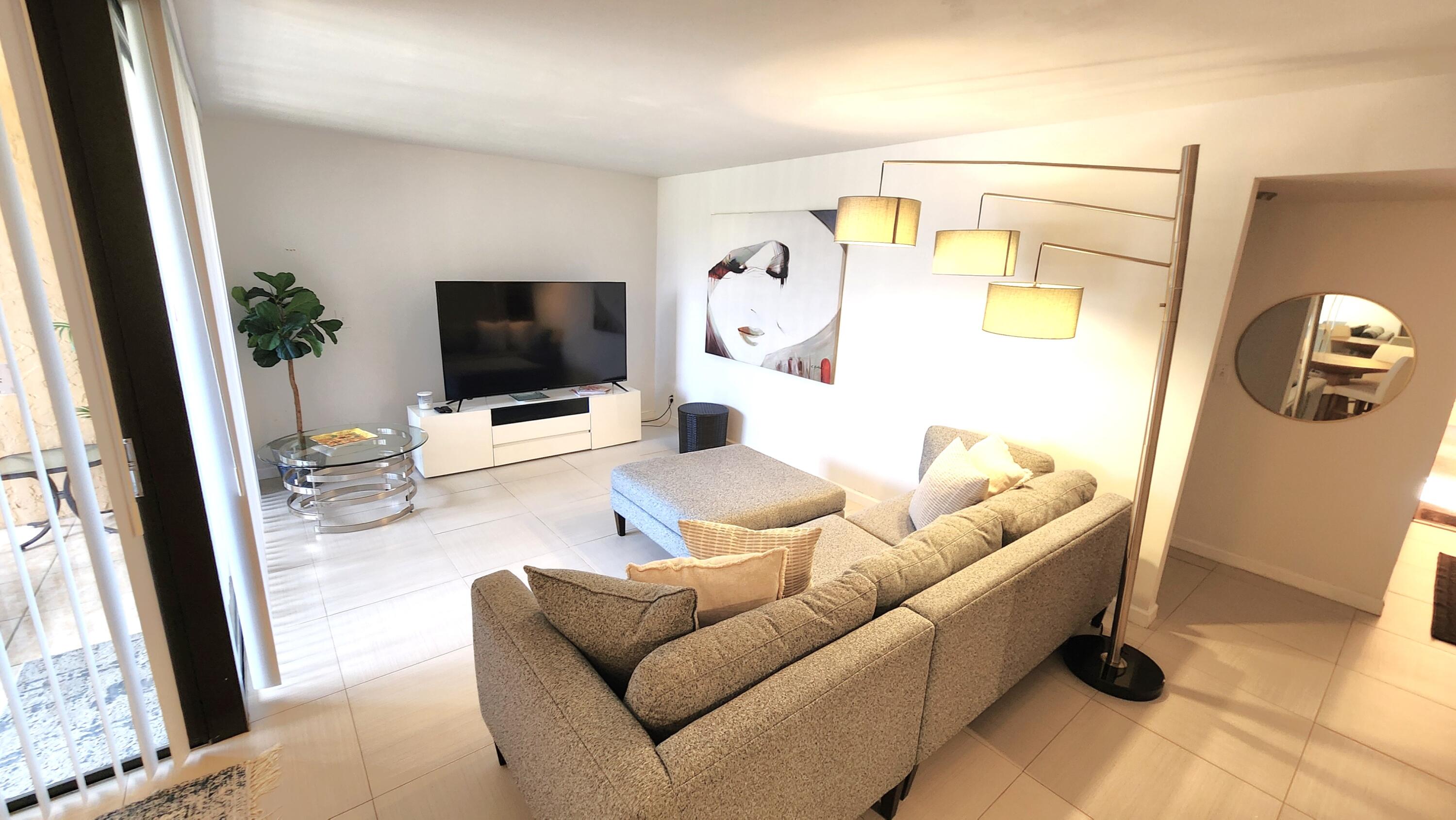LAVERS DELRAY RACQUET CLUB CONDO - Residential Lease