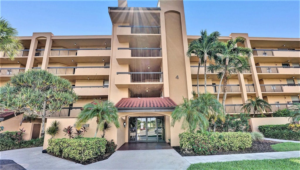 Photo of 2255 Lindell Boulevard #4303, Delray Beach, FL 33444 (MLS # R11166045)