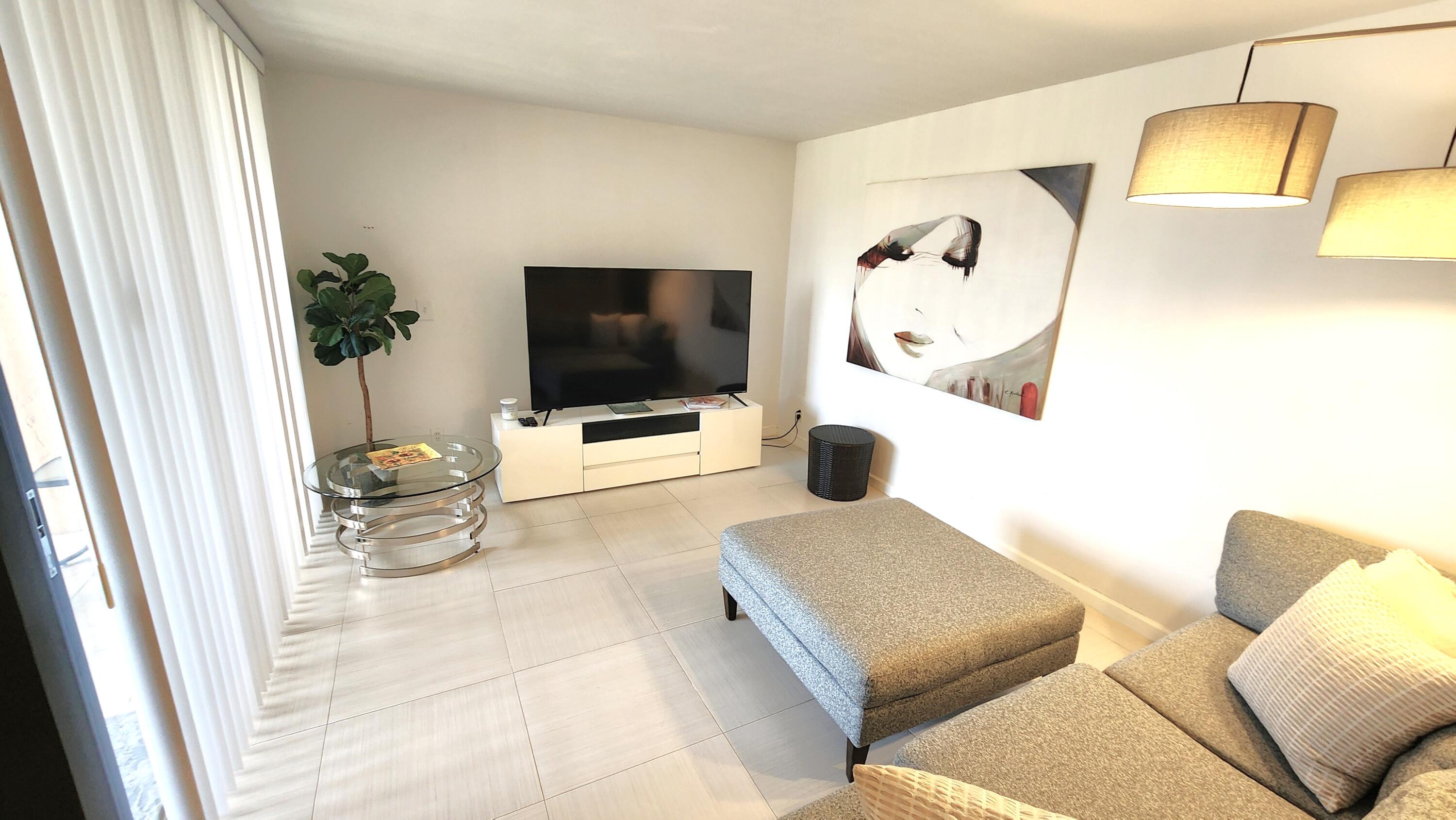 LAVERS DELRAY RACQUET CLUB CONDO - Residential Lease